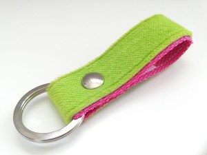 Skinalp Breloczek Acid Green&Pink